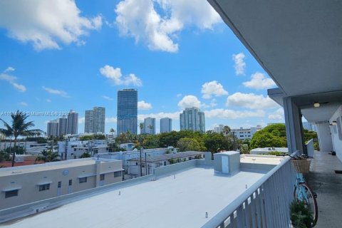 Condo in Miami Beach, Florida, 1 bedroom  № 1173377 - photo 7