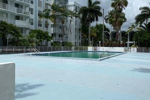 Купить кондоминиум в Майами, Флорида 1 спальня, 76.74м2, № 1011400 - фото 1