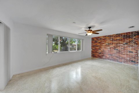 Villa ou maison à vendre à Pembroke Pines, Floride: 3 chambres, 146.6 m2 № 1151641 - photo 23