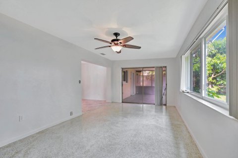 Villa ou maison à vendre à Pembroke Pines, Floride: 3 chambres, 146.6 m2 № 1151641 - photo 21