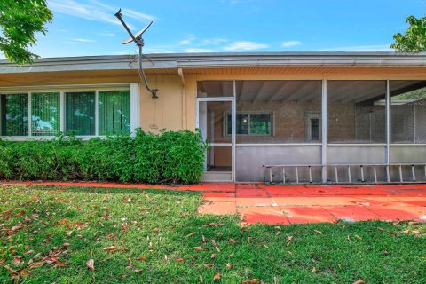 Villa ou maison à vendre à Pembroke Pines, Floride: 3 chambres, 146.6 m2 № 1151641 - photo 14