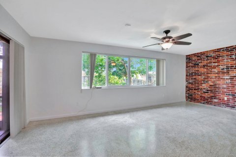 Villa ou maison à vendre à Pembroke Pines, Floride: 3 chambres, 146.6 m2 № 1151641 - photo 24