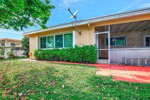 Villa ou maison à vendre à Pembroke Pines, Floride: 3 chambres, 146.6 m2 № 1151641 - photo 13