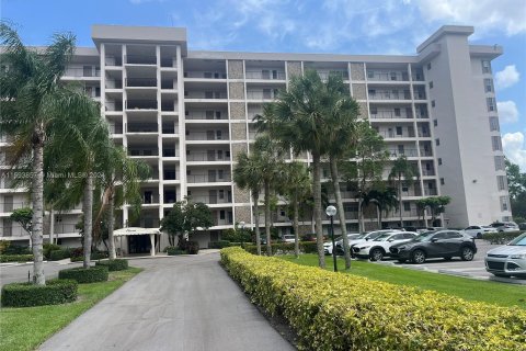 Copropriété à vendre à Pompano Beach, Floride: 3 chambres, 129.13 m2 № 1186014 - photo 2