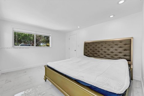 Casa en venta en Wilton Manors, Florida, 3 dormitorios, 161 m2 № 1153879 - foto 14