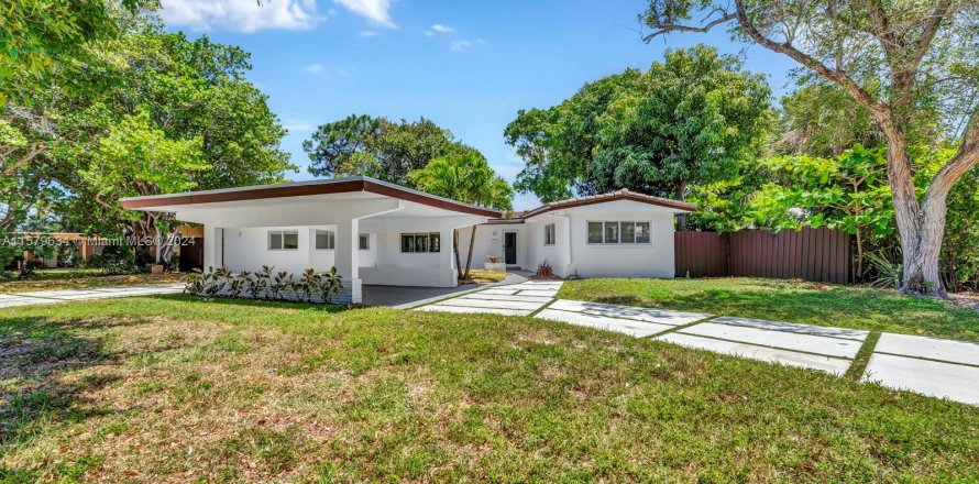 House in Wilton Manors, Florida 3 bedrooms, 161 sq.m. № 1153879