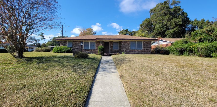 House in Jacksonville, Florida 3 bedrooms, 157.66 sq.m. № 838933