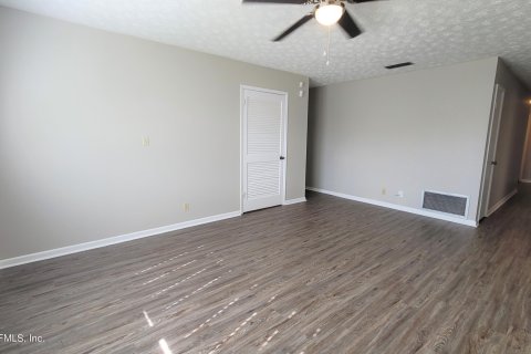 House in Jacksonville, Florida 3 bedrooms, 157.66 sq.m. № 838933 - photo 8