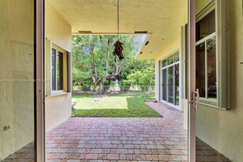 Villa ou maison à vendre à Pembroke Pines, Floride: 4 chambres, 251.02 m2 № 1325760 - photo 30