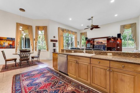 Villa ou maison à vendre à Pembroke Pines, Floride: 4 chambres, 251.02 m2 № 1325760 - photo 10