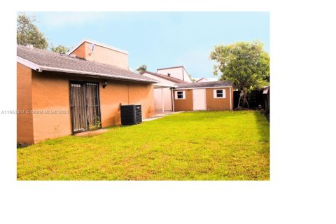 Casa en venta en Miami, Florida, 3 dormitorios, 127 m2 № 1380102 - foto 5