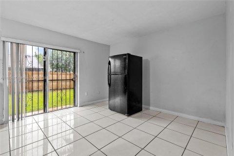 Casa en venta en Miami, Florida, 3 dormitorios, 127 m2 № 1380102 - foto 11