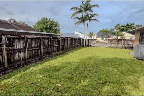 Villa ou maison à vendre à Miami, Floride: 3 chambres, 127 m2 № 1380102 - photo 7