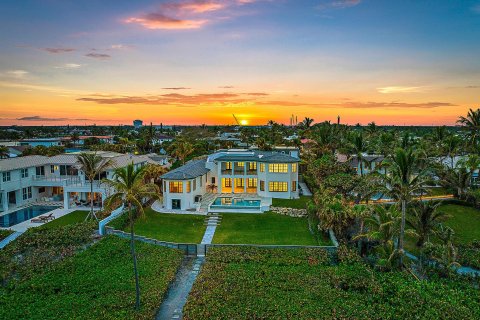 Casa en venta en Jupiter Inlet Colony, Florida, 4 dormitorios, 578.5 m2 № 932269 - foto 3