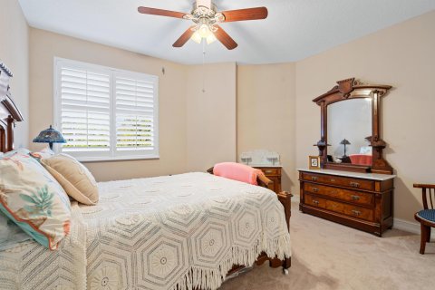 Condo in Hutchinson Island South, Florida, 3 bedrooms  № 714339 - photo 20