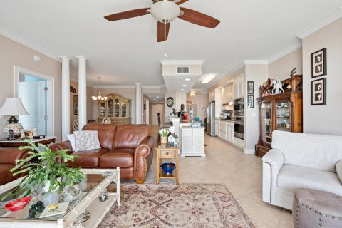 Copropriété à vendre à Hutchinson Island South, Floride: 3 chambres, 236.06 m2 № 714339 - photo 29