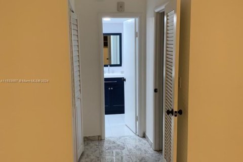 Condominio en venta en Miami Beach, Florida, 2 dormitorios, 101.45 m2 № 1009177 - foto 6