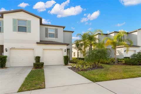 Townhouse in Tampa, Florida 2 bedrooms, 143.81 sq.m. № 884943 - photo 2