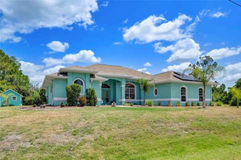 Villa ou maison à vendre à North Port, Floride: 4 chambres, 233.46 m2 № 1157916 - photo 3