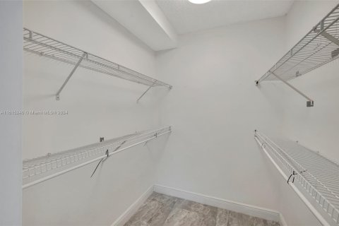 Copropriété à vendre à Sunny Isles Beach, Floride: 2 chambres, 95.13 m2 № 1281953 - photo 19