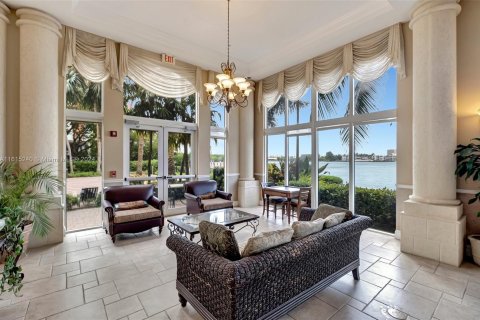 Copropriété à vendre à Sunny Isles Beach, Floride: 2 chambres, 95.13 m2 № 1281953 - photo 30