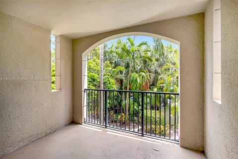 Condo in Sunny Isles Beach, Florida, 2 bedrooms  № 1281953 - photo 14