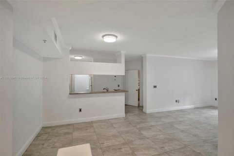 Copropriété à vendre à Sunny Isles Beach, Floride: 2 chambres, 95.13 m2 № 1281953 - photo 7