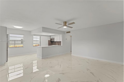 Copropriété à vendre à Delray Beach, Floride: 2 chambres, 85.47 m2 № 1281865 - photo 6