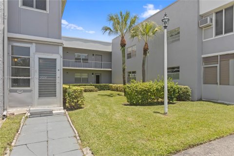 Copropriété à vendre à Delray Beach, Floride: 2 chambres, 85.47 m2 № 1281865 - photo 30