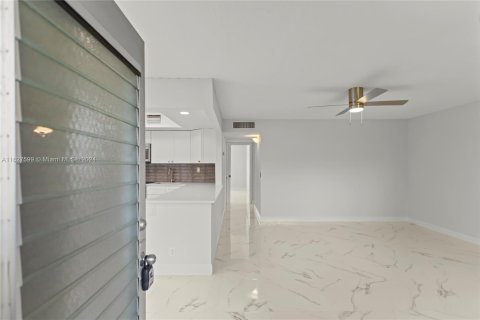 Copropriété à vendre à Delray Beach, Floride: 2 chambres, 85.47 m2 № 1281865 - photo 5