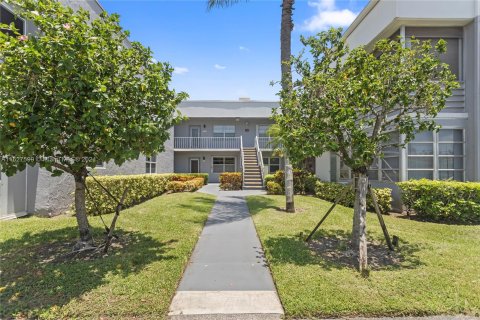 Copropriété à vendre à Delray Beach, Floride: 2 chambres, 85.47 m2 № 1281865 - photo 2