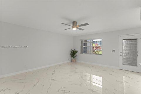 Copropriété à vendre à Delray Beach, Floride: 2 chambres, 85.47 m2 № 1281865 - photo 9