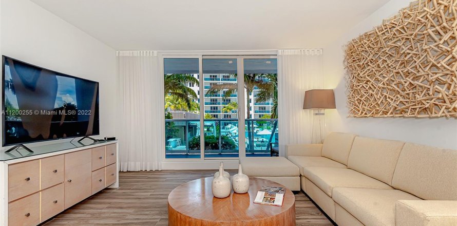 Condominio en Miami Beach, Florida, 1 dormitorio  № 23864