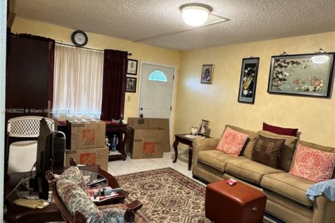 Condo in Miami Gardens, Florida, 1 bedroom  № 1306200 - photo 7