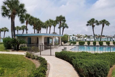 Copropriété à louer à Treasure Island, Floride: 2 chambres, 114.27 m2 № 1370221 - photo 17