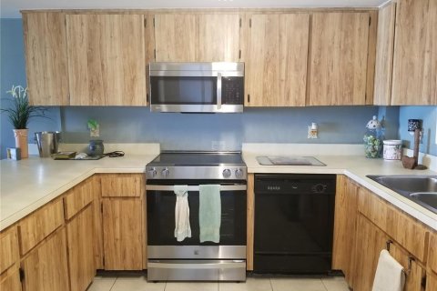 Condo in Treasure Island, Florida, 2 bedrooms  № 1370221 - photo 6