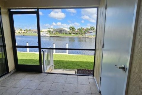 Condo in Punta Gorda, Florida, 2 bedrooms  № 1341116 - photo 3