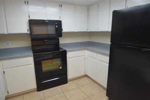 Condominio en alquiler en New Port Richey, Florida, 2 dormitorios, 93.65 m2 № 1341118 - foto 4