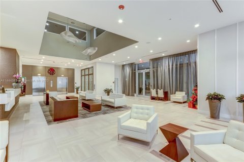 Condominio en venta en Doral, Florida, 3 dormitorios, 124.4 m2 № 691590 - foto 4