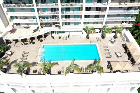 Condo in Miami, Florida, 2 bedrooms  № 1387737 - photo 26