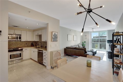 Condo in Miami, Florida, 2 bedrooms  № 1387737 - photo 5