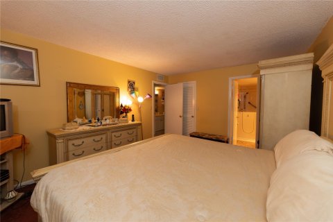 Condominio en venta en North Lauderdale, Florida, 2 dormitorios, 107.77 m2 № 1121259 - foto 8