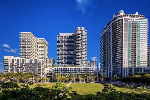 Condominio en venta en Miami, Florida, 1 dormitorio, 55.09 m2 № 1360264 - foto 12