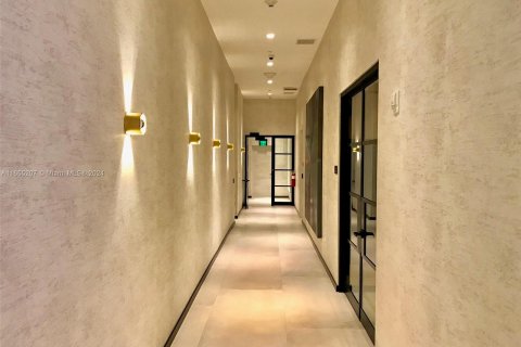 Condominio en venta en Miami, Florida, 1 dormitorio, 55.09 m2 № 1360264 - foto 13