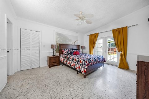 Villa ou maison à vendre à Hallandale Beach, Floride: 2 chambres, 118.54 m2 № 1360263 - photo 9