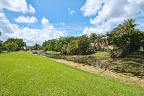 Copropriété à vendre à Coral Springs, Floride: 2 chambres, 103.49 m2 № 1360266 - photo 14