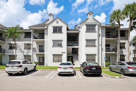 Condominio en venta en Coral Springs, Florida, 2 dormitorios, 103.49 m2 № 1360266 - foto 15