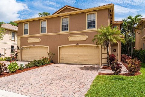 Casa en venta en Coconut Creek, Florida, 3 dormitorios, 150.13 m2 № 1272088 - foto 1