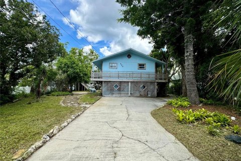 House in Palm Harbor, Florida 3 bedrooms, 113.81 sq.m. № 1343560 - photo 2