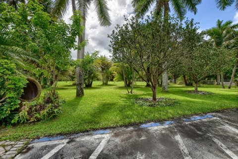 Купить коммерческую недвижимость в Делрей-Бич, Флорида № 44052 - фото 9